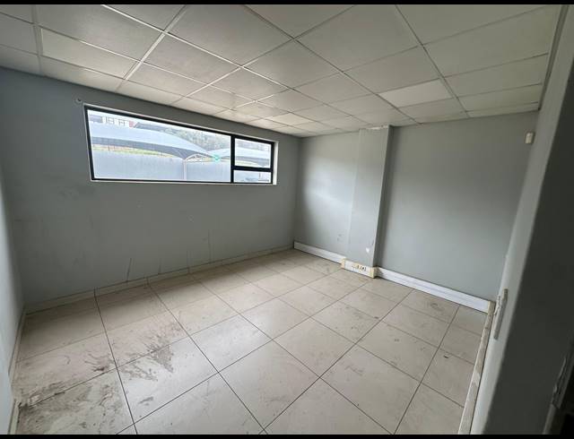 2,145M² WAREHOUSE TO LET IN COSMO BUSINESS PARK